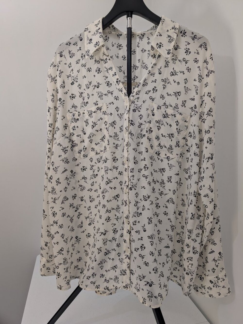 Winona Ditzy Floral Button Down Blouse Size XXL